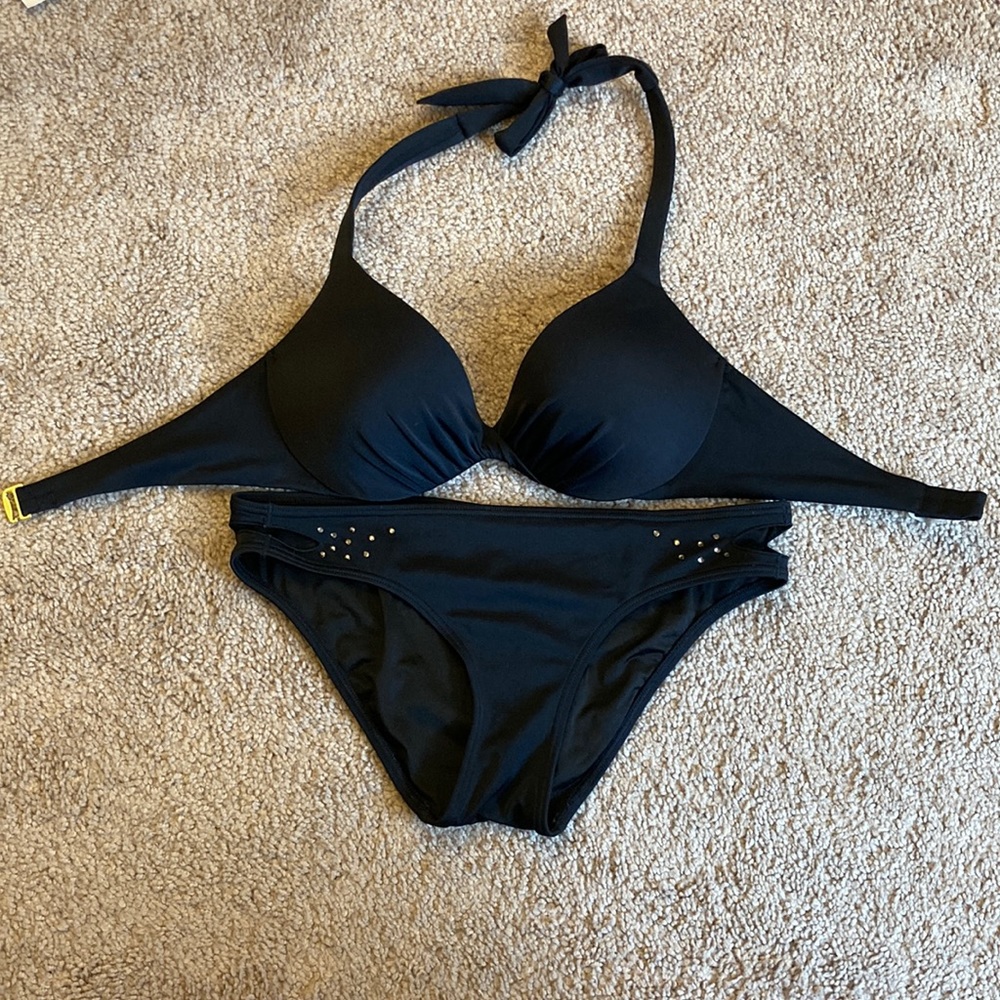 Victoria Secret’s Bikini Set